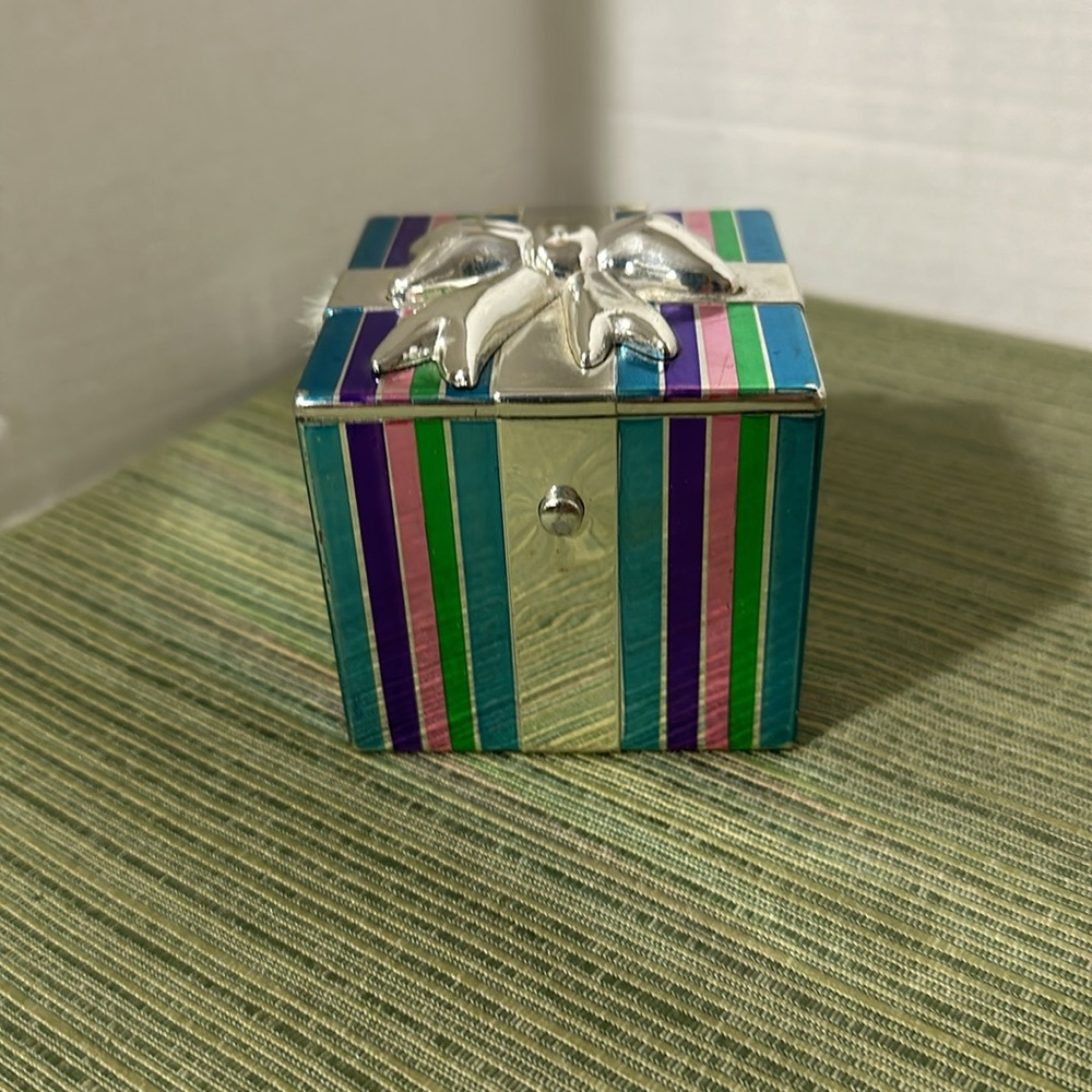 American Girl Bitty Baby Toy 1999-2001 Holiday Silver Striped Pop Up Kitten gift - Picture 2 of 9